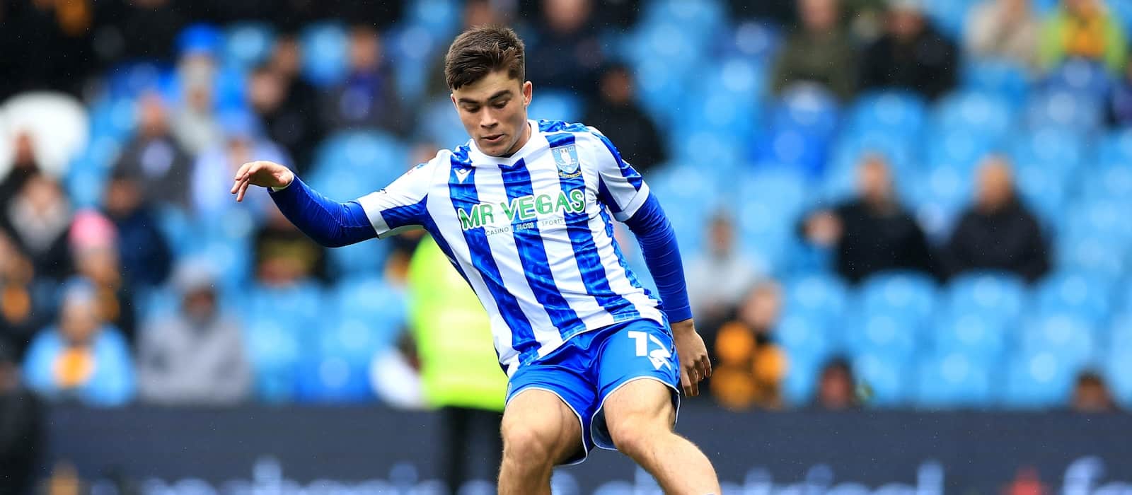 ineos-place-their-faith-in-19-yo-defender-poised-to-seize-a-chance-that-could-reshape-united’s-transfer-plans-–-report