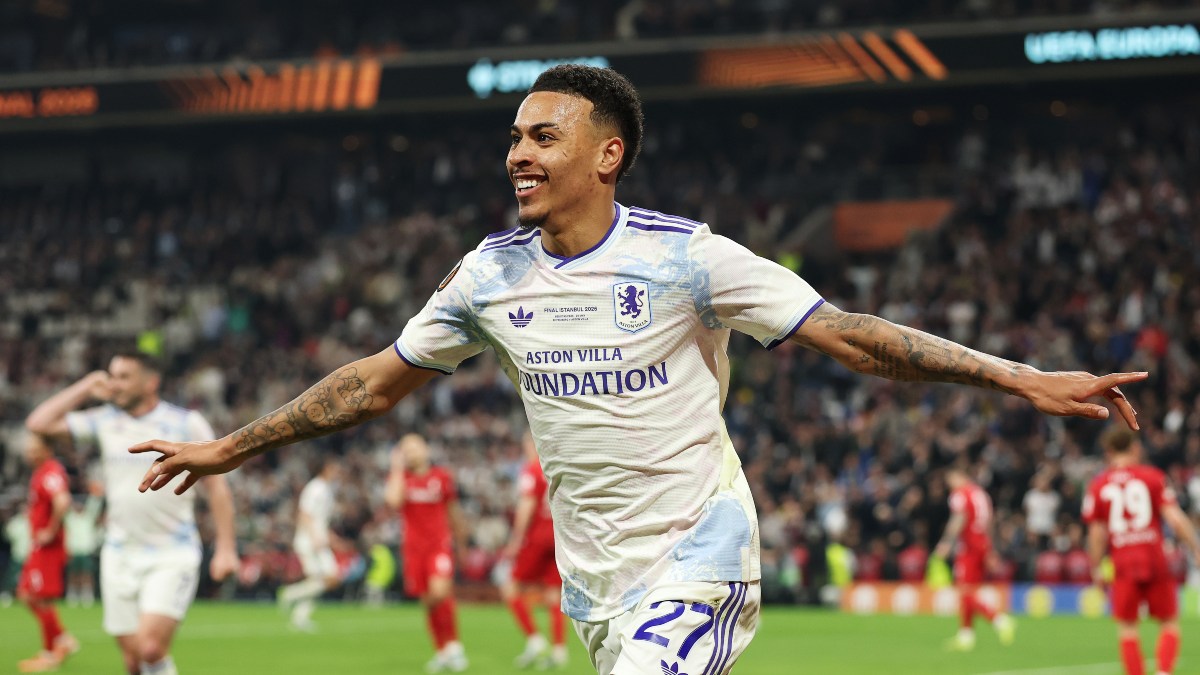 united-rocked-as-arsenal-set-to-spark-“bidding-war”-for-23-yo-wizard-wilcox-wants-to-be-bruno’s-heir-–-report