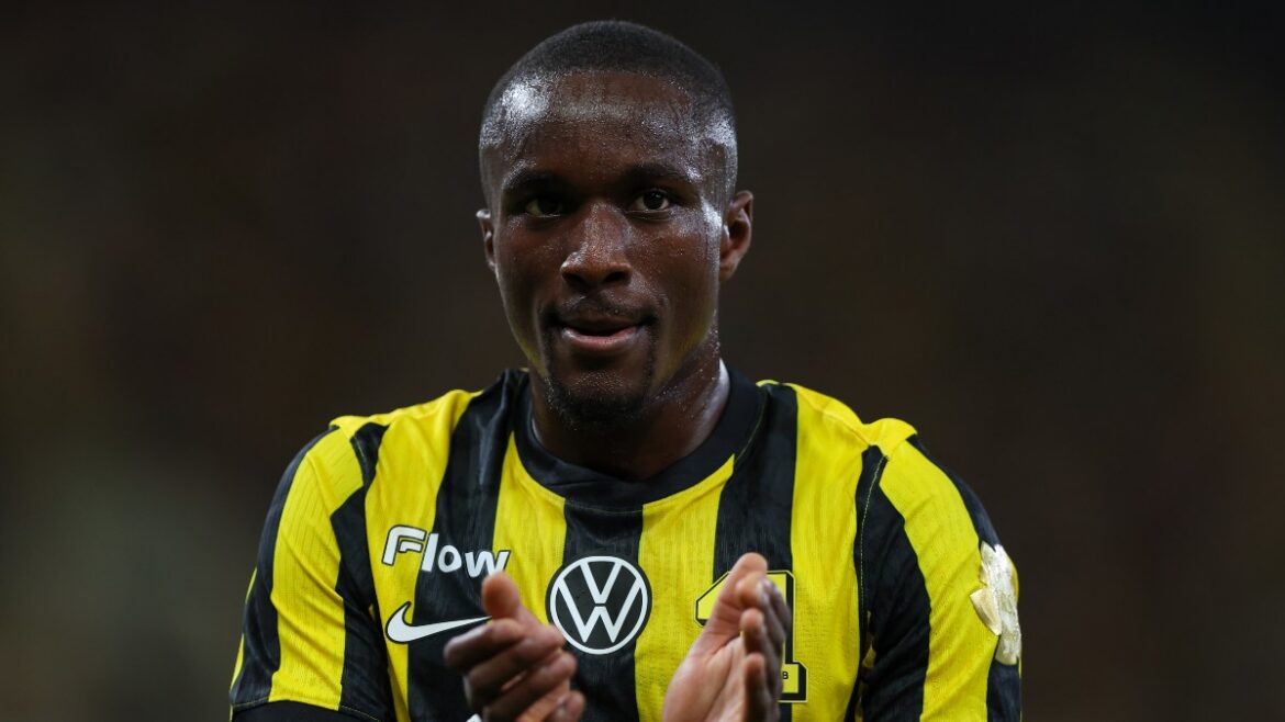 united-line-up-surprise-move-for-former-psg-winger,-explosive-frenchman-is-available-for-transfer-–-report