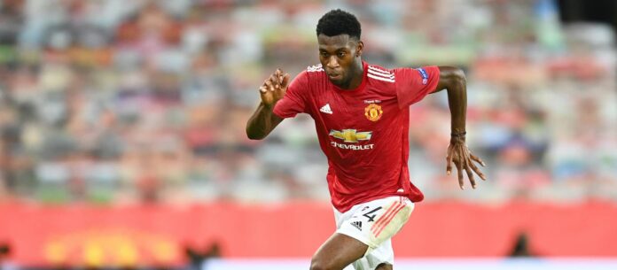 “it’s-not-normal!”:-carrington-graduate-in-awe-of-united-superstar-who-“doesn’t-fear-anything”
