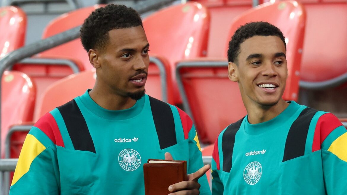 united-offered-generous-payment-schedule-for-25-yo-midfield-monster-who-has-sizzled-at-world-cup-–-report