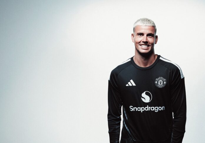 which-number-is-darlow-wearing?