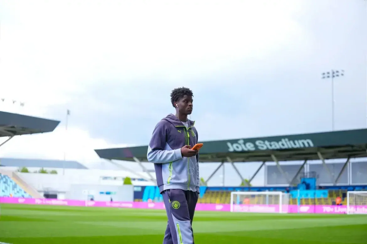 united-in-talks-to-seal-midfield-signing-from-bitter-pl-rivals-after-tynan-thompson-deal-–-the-athletic