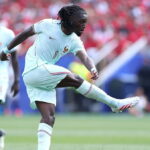 united-risk-fans’-fury-with-surprising-transfer-u-turn-after-85m-double-swoop-–-bbc