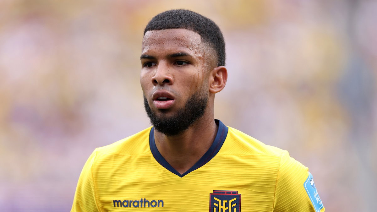 club-chief-delivers-key-update-on-24-yo-united-target-who-set-the-world-cup-on-fire