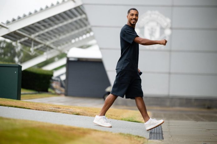belgium-duo-arrive-at-carrington