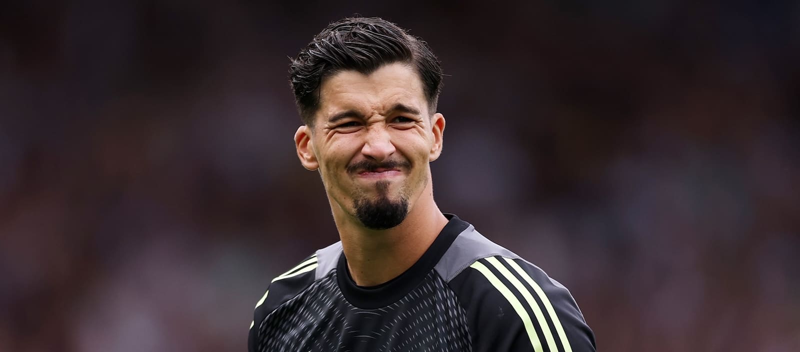 altay-bayindir-holds-a-meeting-with-ineos-amid-goalkeeping-dilemma