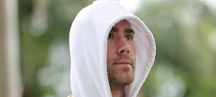 dusan-vlahovic:-man-united-target-makes-barcelona-call-after-besiktas-offer