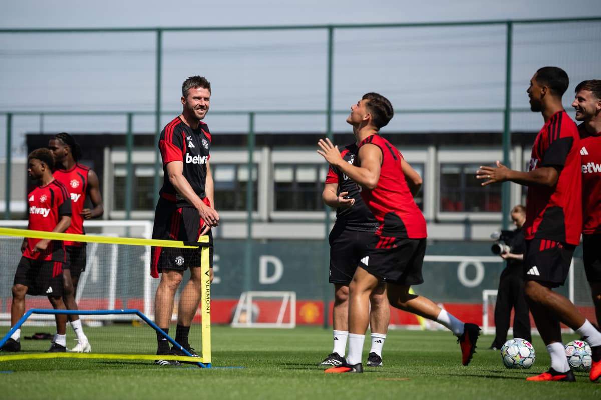 man-utd-debut-imminent-this-week-as-carrick-handed-new-four-man-boost-–-london-evening-standard