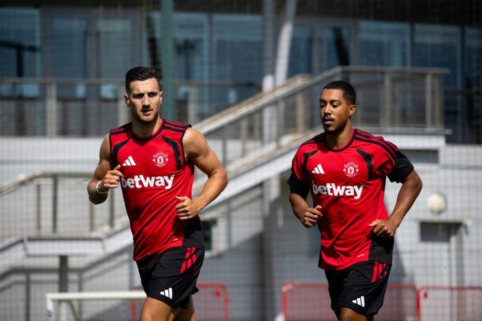 confirmed:-united-squad-for-psg