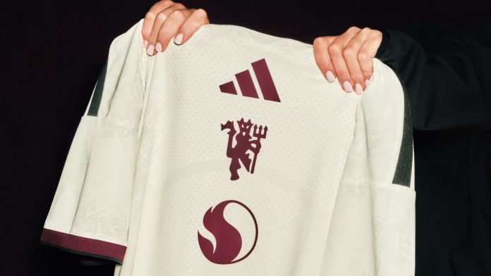 explained:-the-landmarks-and-symbols-of-our-third-kit