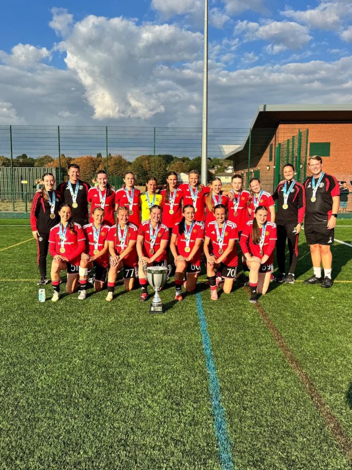 women’s-u16s-celebrate-national-silverware