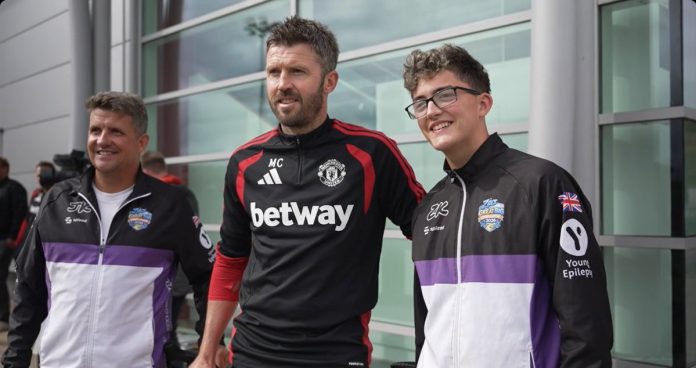 meet-the-united-fan-on-an-incredible-500-mile-trip