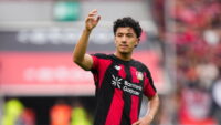 man-united-fighting-with-fierce-rivals-to-land-gifted-playmaker-who-can-transform-michael-carricks-attack