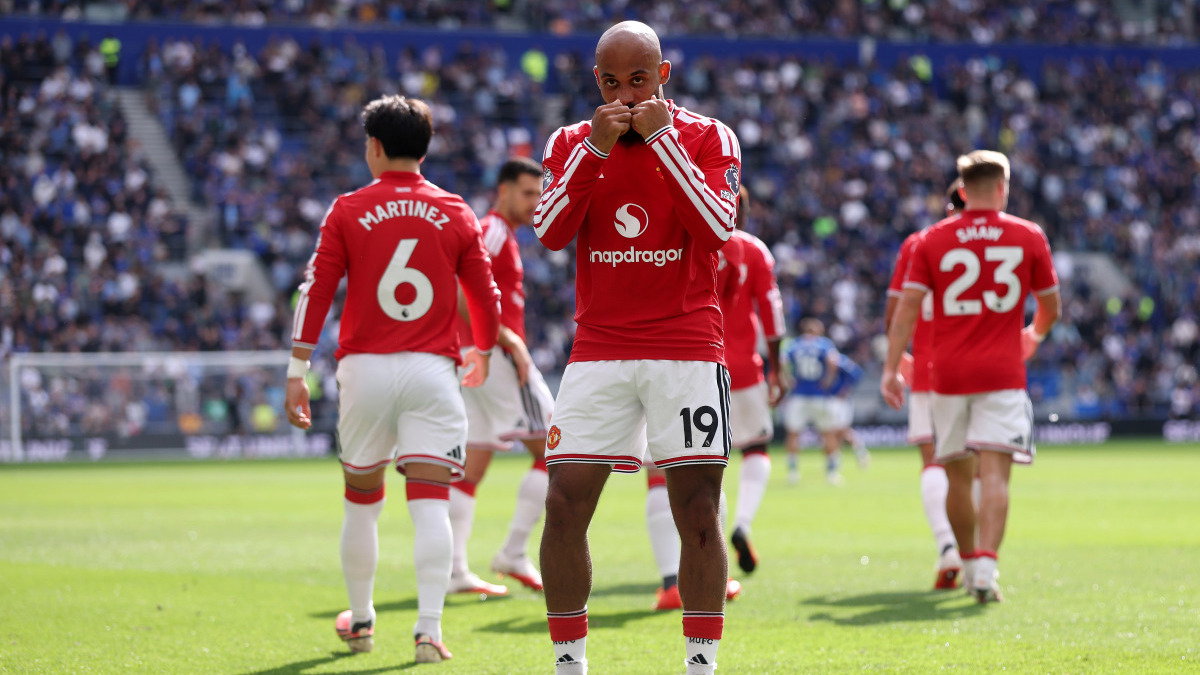 bryan-mbeumo:-man-united-star-in-running-for-prestigious-pl-award