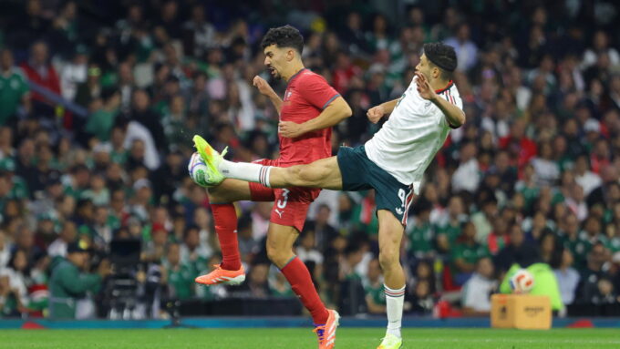 tomas-araujo:-man-united-learn-what-it-would-take-to-beat-pl-rivals-in-the-race-for-elite-star