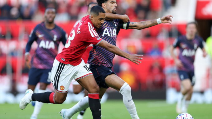 seen-enough-of-it-now:-gary-neville-draws-firm-line-under-misfiring-united-partnership-after-tottenham-horror-show