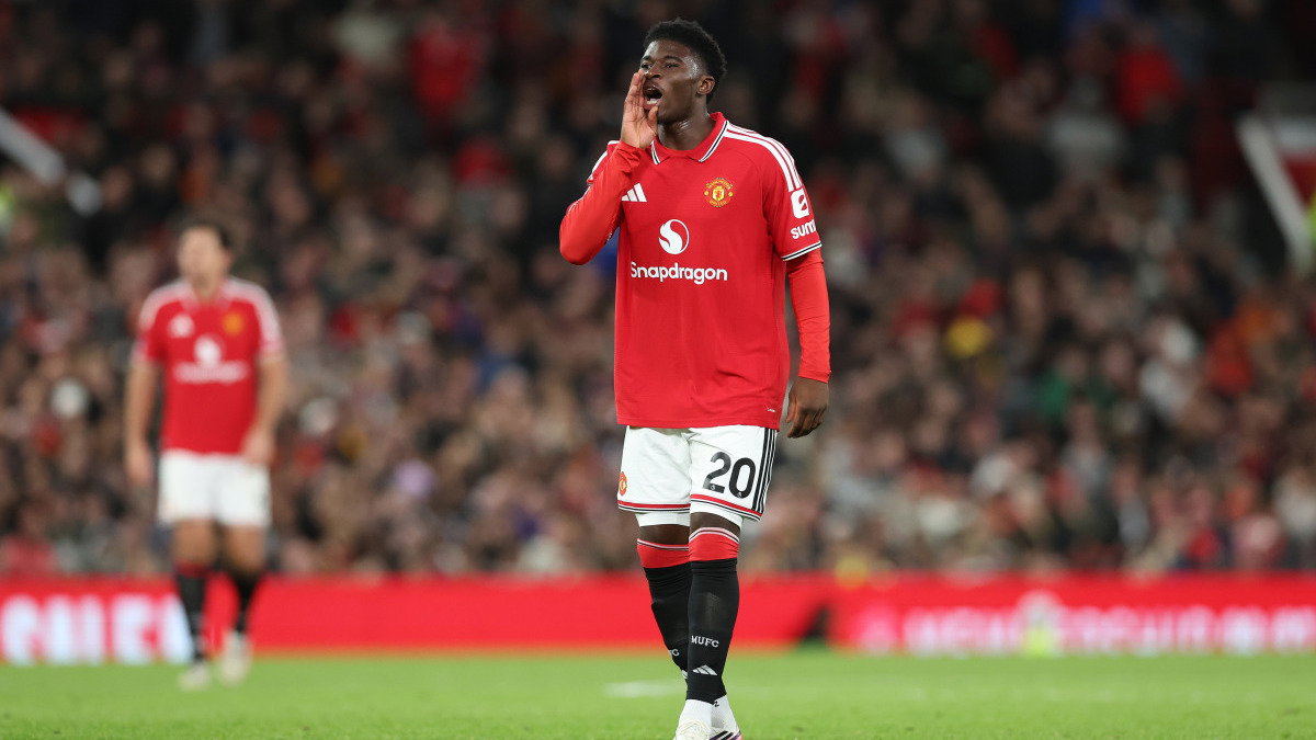 carlos-baleba-will-save-man-united’s-season-if-michael-carrick-is-brave-enough-to-make-one-ruthless-decision-–-opinion