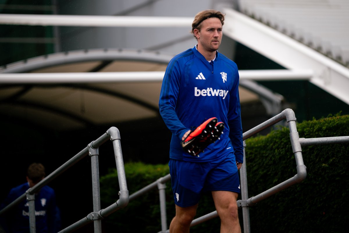 images:-monday’s-training-session
