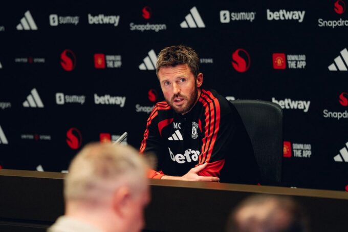how-carrick’s-playing-career-influences-his-management