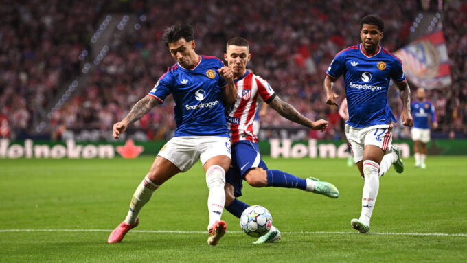 lisandro-martinez:-jurgen-klinsmann-sends-clear-message-to-michael-carrick-over-stars-controversial-statements